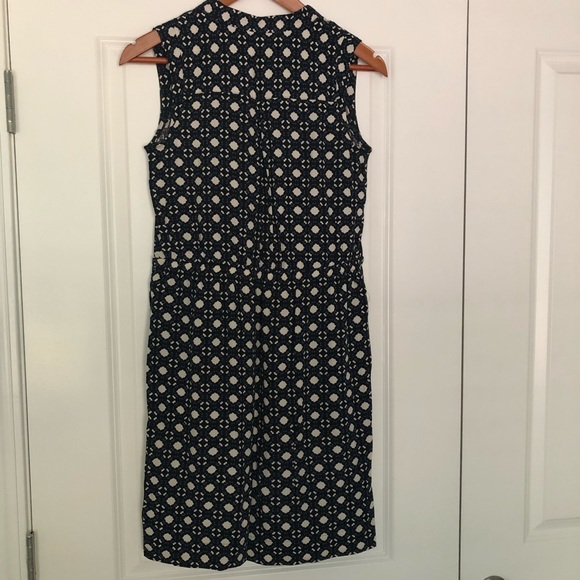 LOFT Tie Waist Dress with Pockets! size XS - Picture 3 of 7